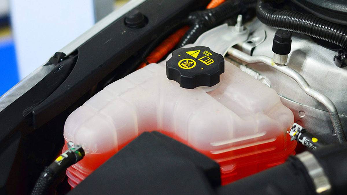 Cómo el Sistema de Refrigeración Protege y Prolonga la Vida de tu Motor